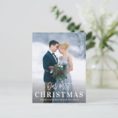 White Script Erste Weihnachtsankündigung Postkarte (Stehend Vorderseite)