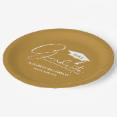 White Script Graduation Cap Gold Pappteller (Schrägansicht)