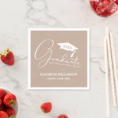 White Script Graduation Cap Taupe Serviette (Beispiel)