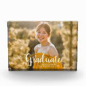White Script Modern Graduate Abschluss Fotoblock (Vorderseite)