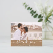 White Script Modern Wedding Danke Foto Postkarte (Stehend Vorderseite)