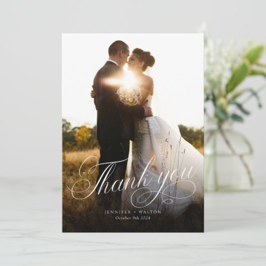 White Script Wedding Dankeschön Karte (Stehend Vorderseite)