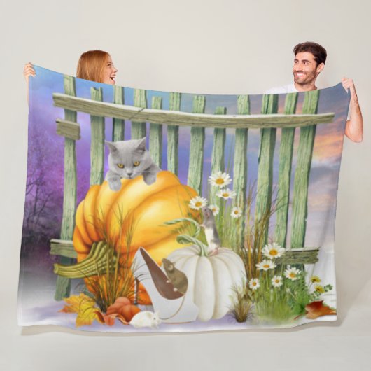 White Shoe Lost im Pumpkin Patch Collage Fleecedecke (Beispiel)