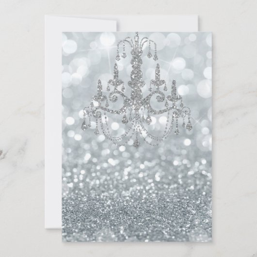 White Silver Glitzer Bokeh Glam Chandelier Party Einladung (Rückseite)