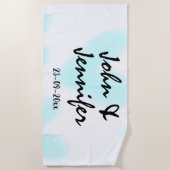 white simple minimal text style wedding blue heart strandtuch (Vorderseite)