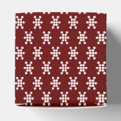 White snow star snowflakes dots pattern burgundy geschenkschachtel (Oben)