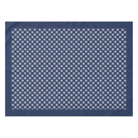 White Snowflake Pattern on a Midnight Blue Sky Tischdecke (Vorderseite (Horizontal))