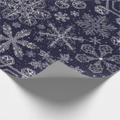 White Snowflakes on Blue Geschenkpapier (Ecke)