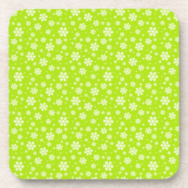 White Snowflakes on Green Winter Pattern Getränkeuntersetzer