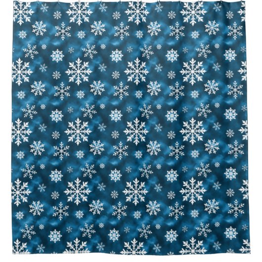 White Snowflakes Pattern On Cool Blue Duschvorhang (Vorderseite)