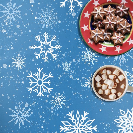White Snowflakes Sapphire Blue Tischdecke