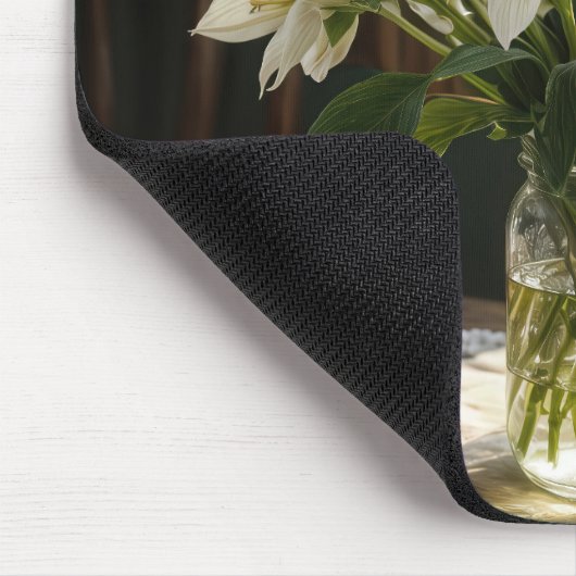 White Spring Trilliums Bouquet im Bauernhaus Fenst Mousepad (Ecke)