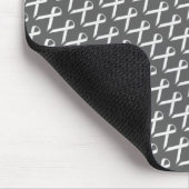 White Standard Ribbon von Kenneth Yoncich Mousepad (Ecke)