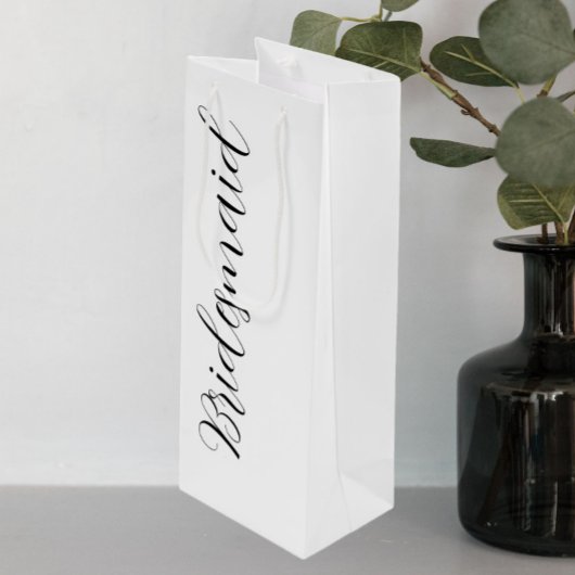 White Stylish Script Wedding Bridesmaid Geschenktüte Für Weinflaschen