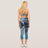 White Sun Moon Mandala Blue Gradient Design Capri Leggings (Rückseite)