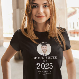 White Text Foto Proud Sister of 2023 Graduate T-Shirt