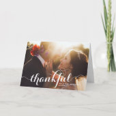 White Thankful Modern Calligraphy Foto Wedding Dankeskarte (Vorderseite)