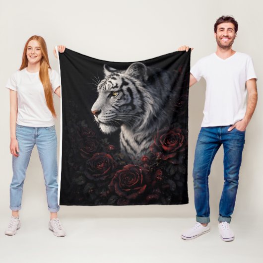 White Tiger Portrait – Calm Power and Silent Gaze Fleecedecke (Beispiel)