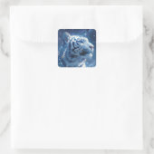 White Tiger Profile Under Starry Night Sky Quadratischer Aufkleber (Tasche)