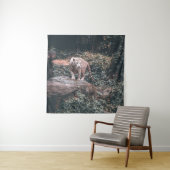 WHITE TIGER STANDING ON GREY STONE WANDTEPPICH (Beispiel)