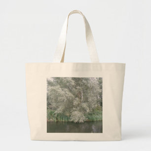White Tree and River Landscape Bag Jumbo Stoffbeutel