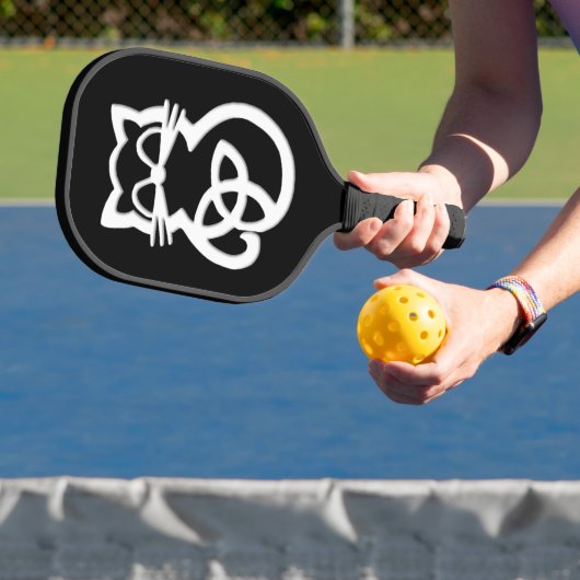 White Trinity Knot Celtic Cat Pickleball Schläger (InSitu)