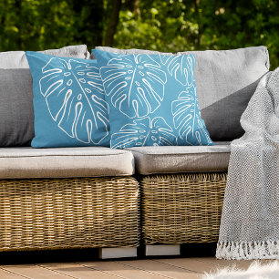 White Tropical Leaf Motif Light Summer Sky Blue Kissen