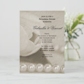 White Tulip and Pearls Hochzeitsessen Probe Einladung (Stehend Vorderseite)