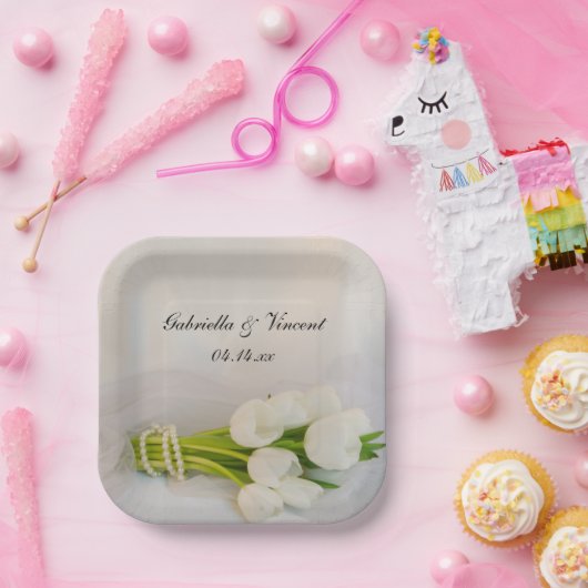 White Tulip Bouquet Spring Wedding Pappteller (Party)