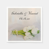 White Tulip Bouquet Spring Wedding Serviette (Vorderseite)