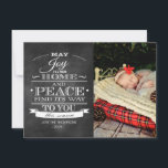 White Typografy Chalkboard Weihnachtsfotokarte Feiertagskarte<br><div class="desc">Elegante und einzigartige Typografie auf Chalkboard (Blackboard) Hintergrund- Familie Xmas Fotokarten mit leerem Rücken, die Ihnen viel Platz verlasse, um eine handschriftliche Notiz zu schreiben, wenn Sie möchten. Fügen Sie einfach und schnell Ihr eigenes Foto hinzu, indem Sie einfach auf das kleine Vorschaubild des Beispielfotos klicken, um dann Ihr eigenes...</div>
