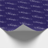 White Typografy Pattern Blau Geschenkpapier (Ecke)