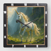 White Unicorn Misty Forest Quadratische Wanduhr (Vorderseite)