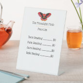 White Vintag Tattoo Style Art Moth Pedestal Schild (In Situ)