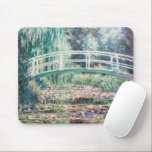 White Water Lilies | Claude Monet Mousepad<br><div class="desc">White Water Lilies (1899) von dem französischen Impressionisten Claude Monet. Originelle Kunstmalerei ist ein Öl auf der Leinwand eines Gartens mit Wasserlililien unter der japanischen Brücke. Verwenden Sie die Entwurfstools,  um einen benutzerdefinierten Text hinzuzufügen oder das Bild zu personalisieren.</div>