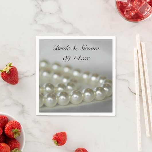 White Wedding Pearls Serviette (Beispiel)
