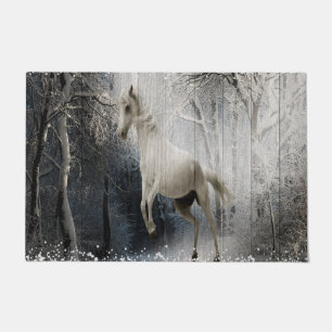 White Winter Horse In Mountain Forest Fußmatte