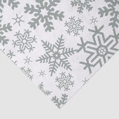 WHITE WITH GREEN WINTER SNOWFLAKES SEIDENPAPIER (Ausschnitt)