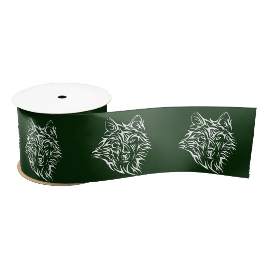 White Wolf Head auf Green Satinband (Spule)