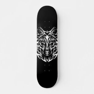 White Wolf Kopf auf schwarz Skateboard