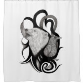 White Wolf mit Raven Tribal Art Duschvorhang (Vorderseite)