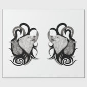White Wolf mit Raven Tribal Art Geschenkpapier (Flach)