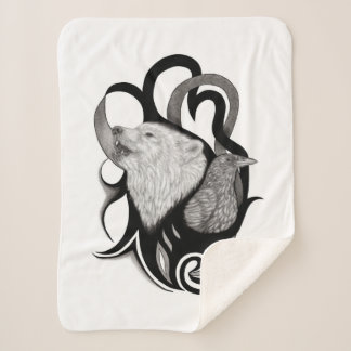White Wolf mit Raven Tribal Art Sherpadecke