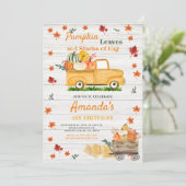 White Wood Fall Harvest Pumpkin Truck Pumpkin Einladung (Stehend Vorderseite)