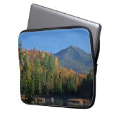 Whiteface Mountain über dem kleinen Cherrypatch Po Laptopschutzhülle (Vorderseite Links)