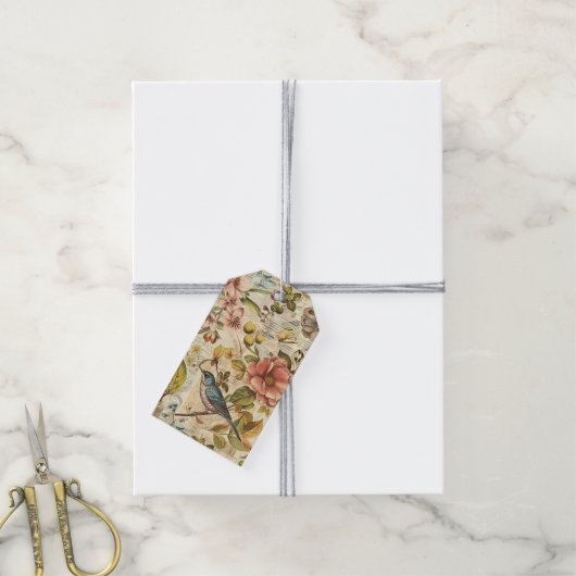 Whitepaper über botanische Whimsy-Collage Geschenkanhänger (Mit Garn)