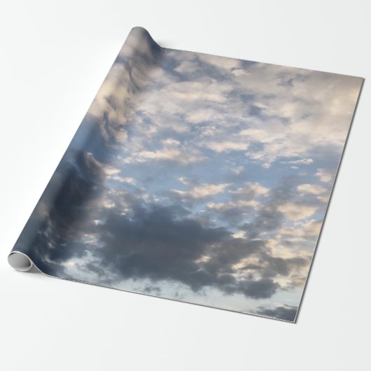 Whitepaper zu Blueish Clouds Geschenkpapier (Ungerollt)