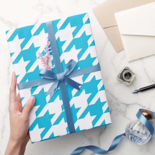 Whitepaper zu hellblauen Motiven Geschenkpapier (Schenken)