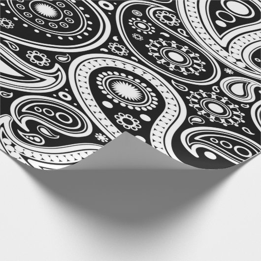 Whitepaper zum Umpacken von Schwarzweiß-Paisley Geschenkpapier (Ecke)