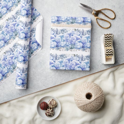 Whitepaper zum Wrapping von blauen monochromen Blu Geschenkpapier (Kunsthandwerk)